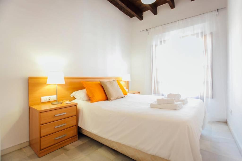 Precioso Apartamento En El Casco Antiguo De Triana Севилья Экстерьер фото
